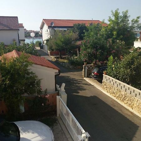 Ulica Zitna Xxvii Br.12 Apartman Ljevar Apartamento Vir Exterior foto